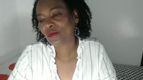 Snapshot of roushlove chatting on 02.27.26 luxa online show from 02.27.26