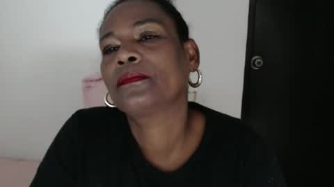 Snapshot of roushlove chatting on 03.17.26 luxa online show from 03.17.26