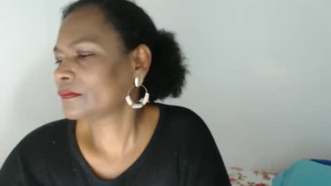 Snapshot of roushlove chatting on 03.24.26 luxa online show from 03.24.26