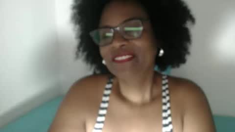 Snapshot of roushlove chatting on 04.09.26 luxa online show from 04.09.26