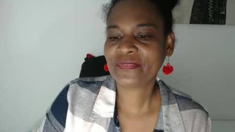 Snapshot of roushlove chatting on 05.30.26 luxa online show from 05.30.26