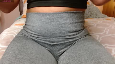 Snapshot of rouss_henao chatting on 02.01.25 Rouss marie henao online show from 02.01.25