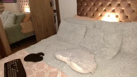 Snapshot of rouss_henao chatting on 02.25.25 Rouss marie henao online show from 02.25.25