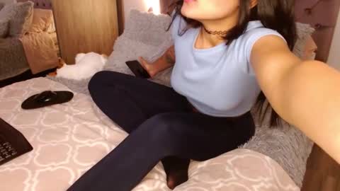 Snapshot of rouss_henao chatting on 10.11.25 Rouss marie henao online show from 10.11.25