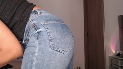Snapshot of rouss_henao chatting on 04.10.26 Rouss marie henao online show from 04.10.26