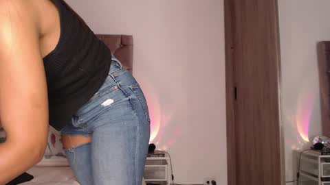 Snapshot of rouss_henao chatting on 04.11.26 Rouss marie henao online show from 04.11.26