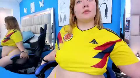 Snapshot of rousse_millers chatting on 06.18.26 Rousse online show from 06.18.26