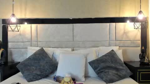 RousseWalker online show from 11.12.25