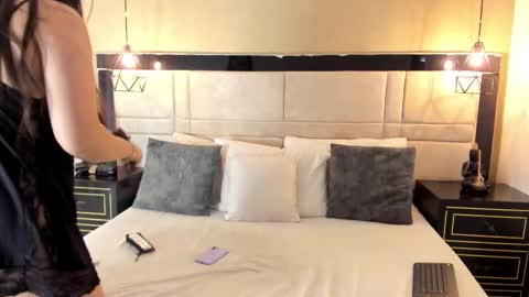 RousseWalker online show from 11.13.25