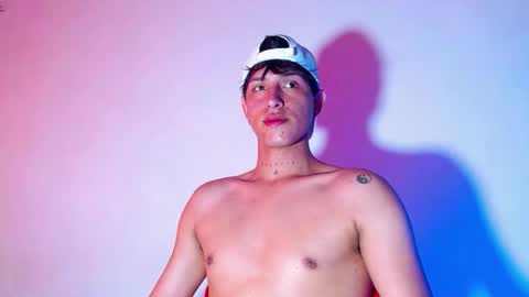 Snapshot of rowanboy23 chatting on 01.11.26 rowanboy23 online show from 01.11.26