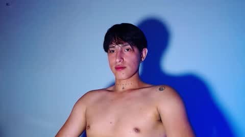 Snapshot of rowanboy23 chatting on 01.18.26 rowanboy23 online show from 01.18.26