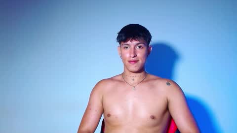 Snapshot of rowanboy23 chatting on 03.17.26 rowanboy23 online show from 03.17.26