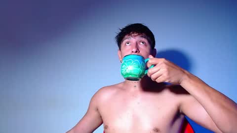 Snapshot of rowanboy23 chatting on 04.09.26 rowanboy23 online show from 04.09.26