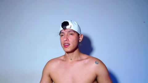 rowanboy23 online show from 05.25.26