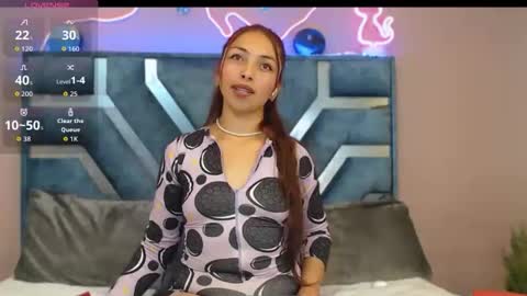 Roxane online show from 04.28.26