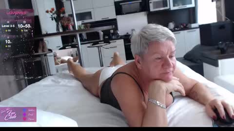 Roxana online show from 10.24.25