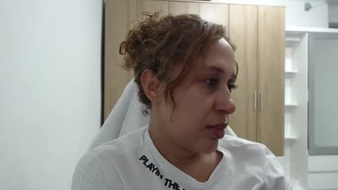 Snapshot of roxanalove7 chatting on 11.25.25 Roxana online show from 11.25.25