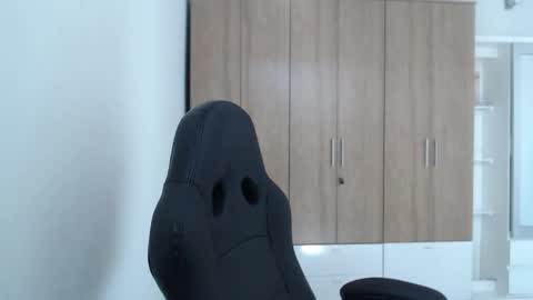 Snapshot of roxanalove7 chatting on 12.14.25 Roxana online show from 12.14.25