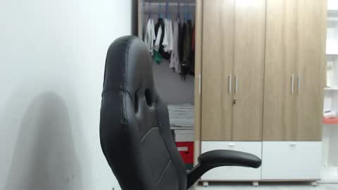 Snapshot of roxanalove7 chatting on 04.21.26 Roxana online show from 04.21.26
