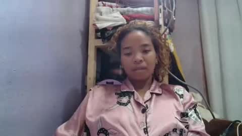 Snapshot of roxanne_98 chatting on 05.26.26 roxanne_98 online show from 05.26.26