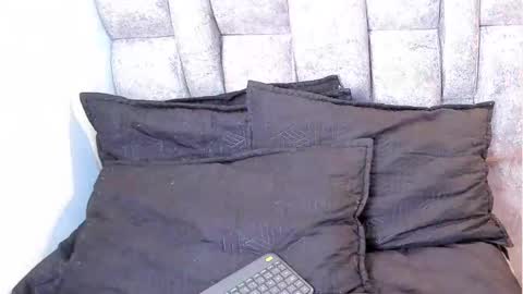 Snapshot of roxanne_dl chatting on 09.29.25 Roxanna online show from 09.29.25