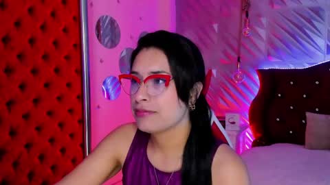 roxanne_han online show from 04.20.26