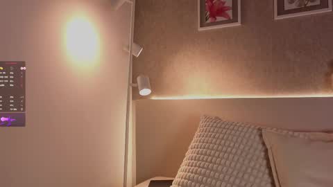 Roxanne Gomez online show from 10.02.25