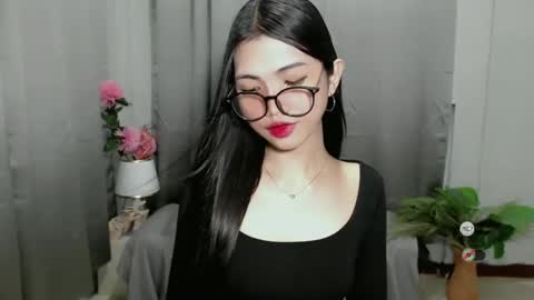 Roxie online show from 02.04.25