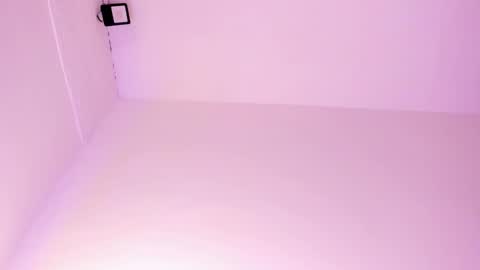 Roxie  online show from 03.06.25