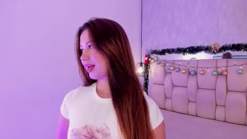 Roxie  online show from 12.17.25