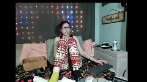 roxihazeleyes online show from 02.11.25