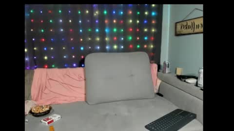 roxihazeleyes online show from 02.17.25