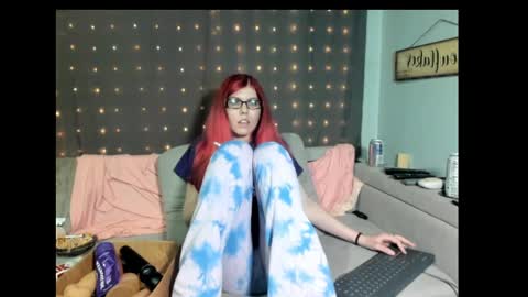 roxihazeleyes online show from 02.17.25