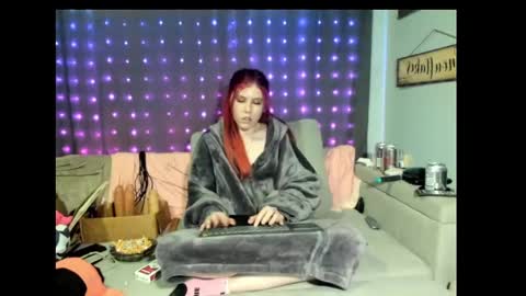 roxihazeleyes online show from 02.24.25