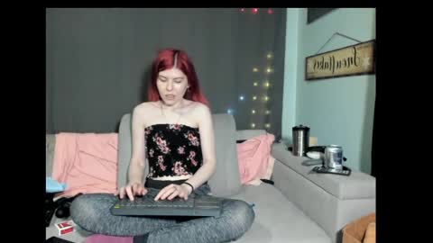 roxihazeleyes online show from 03.01.25