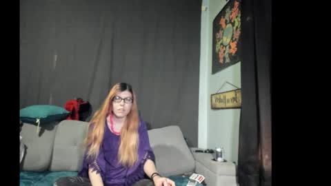 roxihazeleyes online show from 10.29.25