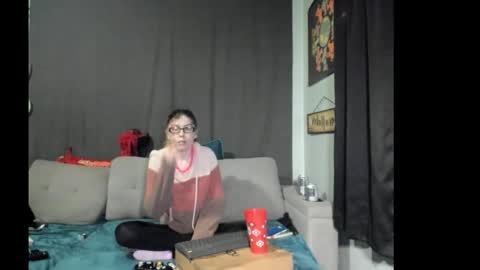 roxihazeleyes online show from 11.14.25