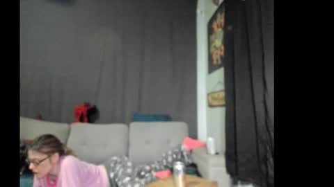 roxihazeleyes online show from 11.16.25