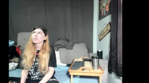 roxihazeleyes online show from 03.17.26