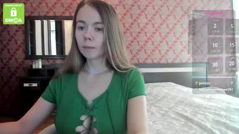 Snapshot of roxxana_xxxx chatting on 09.29.25 roxxana_xxxx online show from 09.29.25