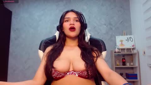 roxxi_2110 online show from 12.02.25