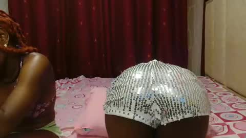 Roxy online show from 04.14.26