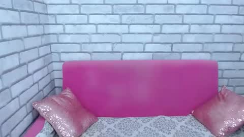 Snapshot of roxy_luxe chatting on 11.29.25 roxy_luxe online show from 11.29.25