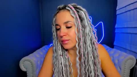 Roxy online show from 10.23.25