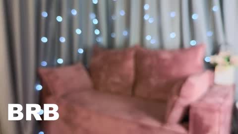 Snapshot of roxy_riot_ chatting on 01.30.25 roxy_riot_ online show from 01.30.25