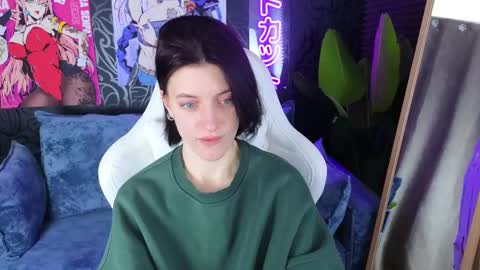 Snapshot of roxy_riot_ chatting on 02.20.25 roxy_riot_ online show from 02.20.25