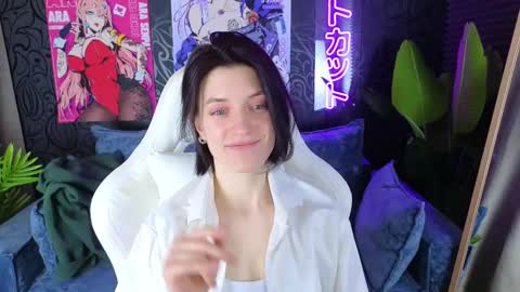 Snapshot of roxy_riot_ chatting on 02.20.25 roxy_riot_ online show from 02.20.25