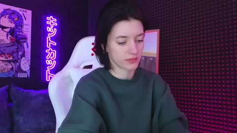 Snapshot of roxy_riot_ chatting on 03.07.25 roxy_riot_ online show from 03.07.25