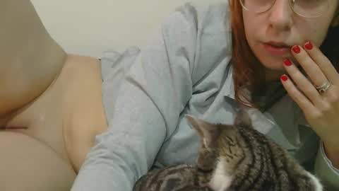 Snapshot of roxy_secrets chatting on 11.08.25 roxy secrets online show from 11.08.25