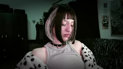 Roxy Independient model Help me to reach 50 thumbs up online show from 05.15.26